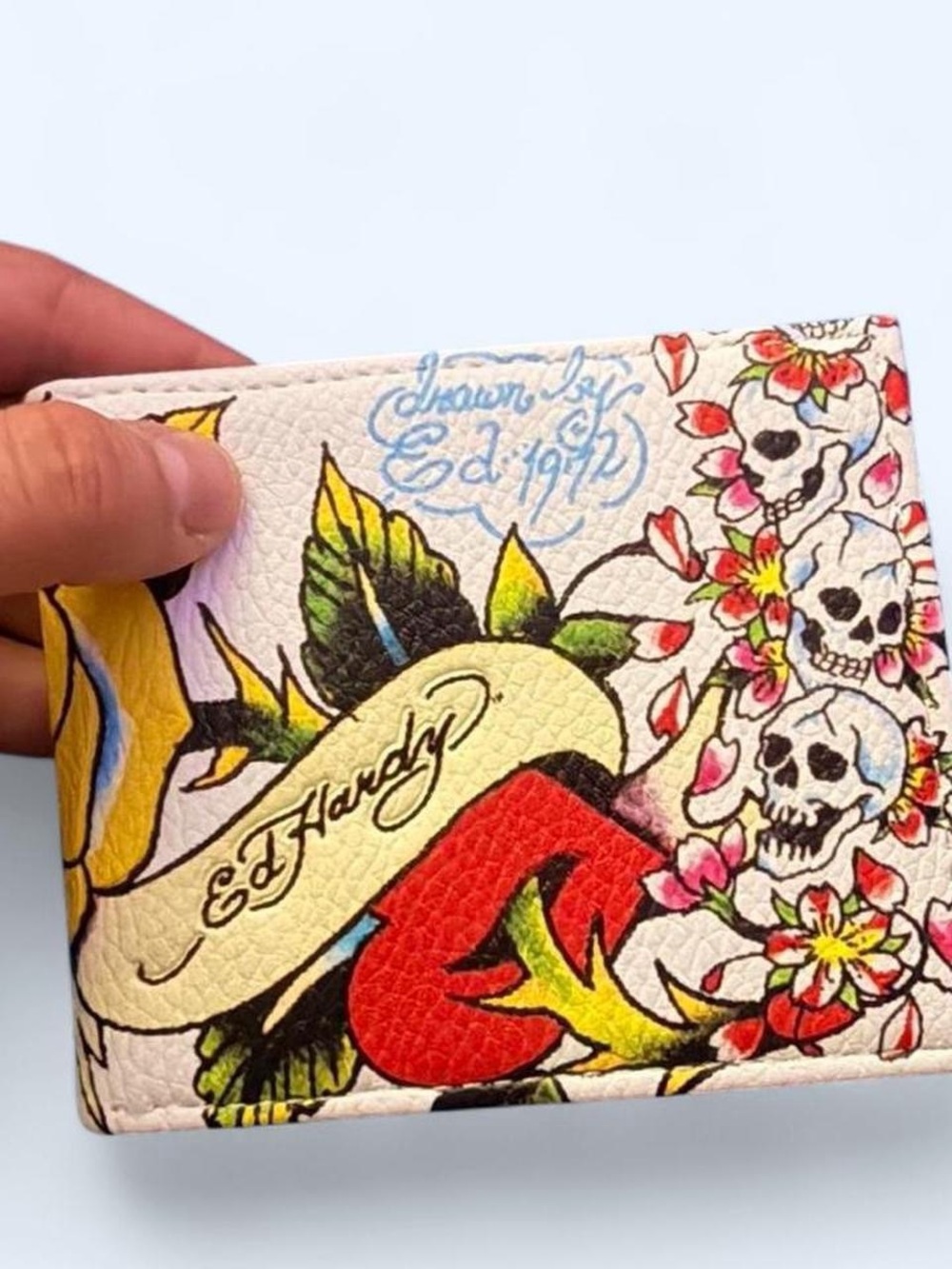 Ed Hardy White Floral Skull Leather Card Case with Red Accents